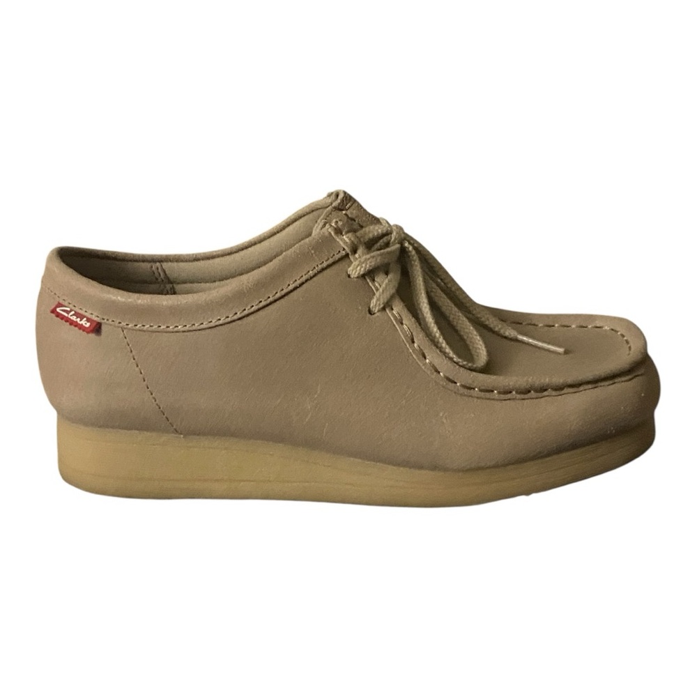 Women’s Clark Wallabee Maple Suede, Size 7